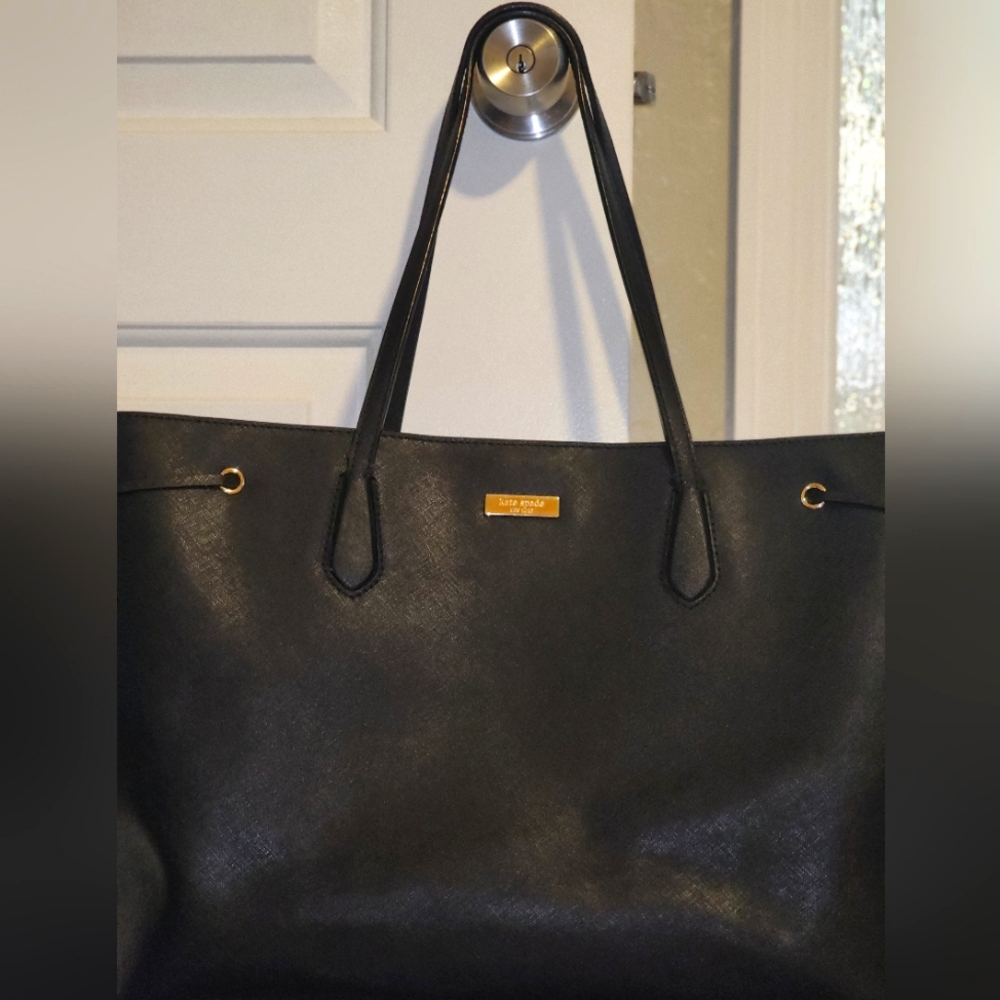 Kate spade large black tote, lightly used
